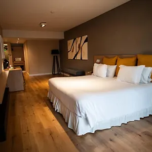 Feir's Park & Rooftop Hotel