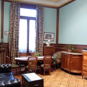 506 Avenida Caseros